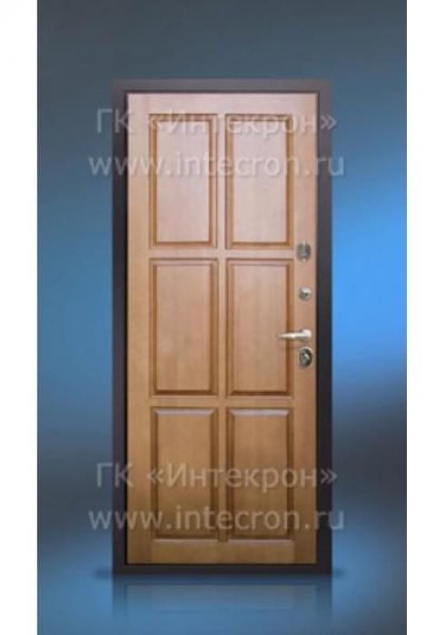 Интекрон, Входная дверь с отделкой сосны Интекрон